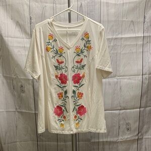 Studio Cream V-Neck Tee with Pink & Yellow Floral Embroidery